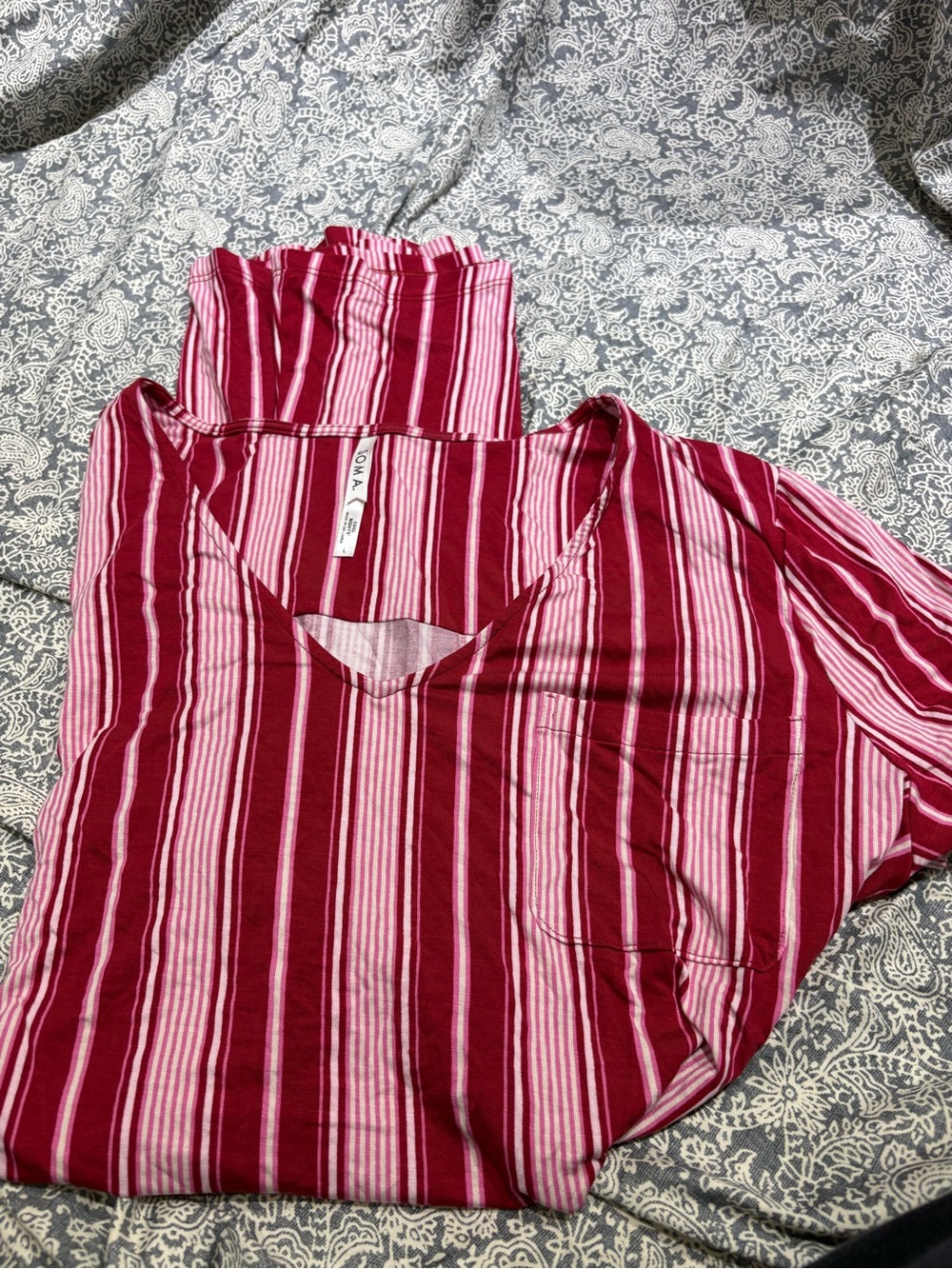 Soma cool nights short sleeve nightgown candy cane red pink striped large